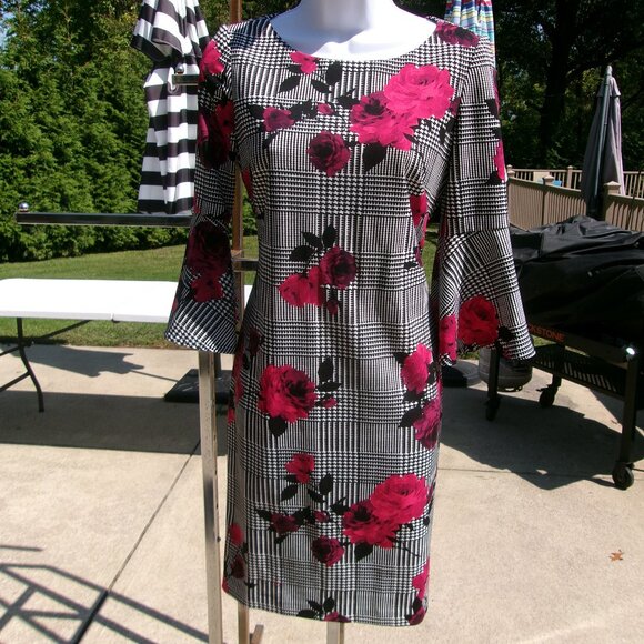 NWOT JESSICA HOWARD BLACK PLAID&RED ROSE PRINT DRESS 4P - Picture 1 of 1